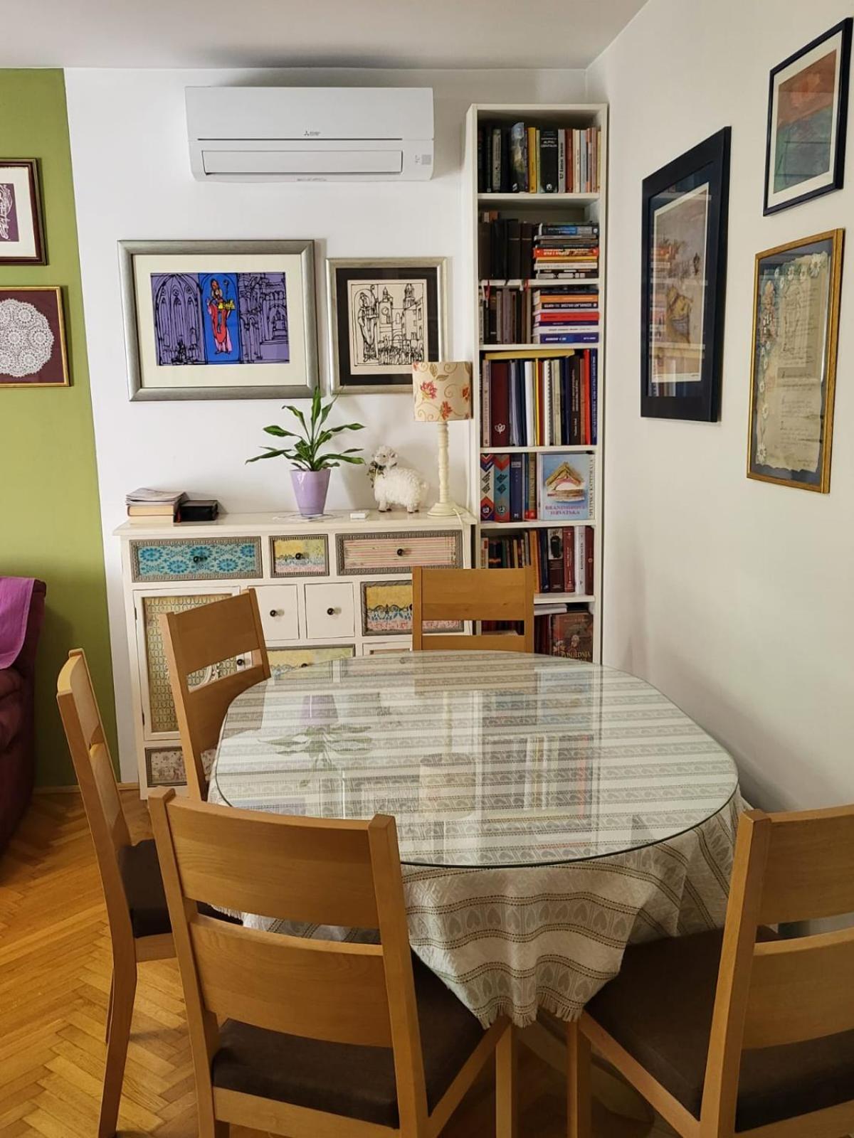 Pax Apartment